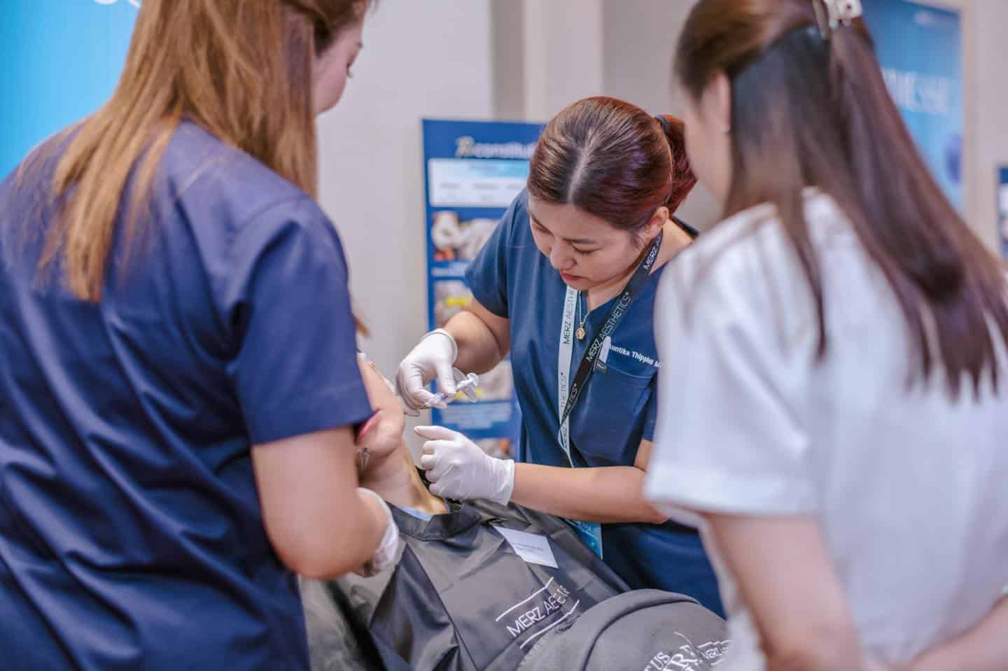 หมออิ๋ว อบรม rediesse02